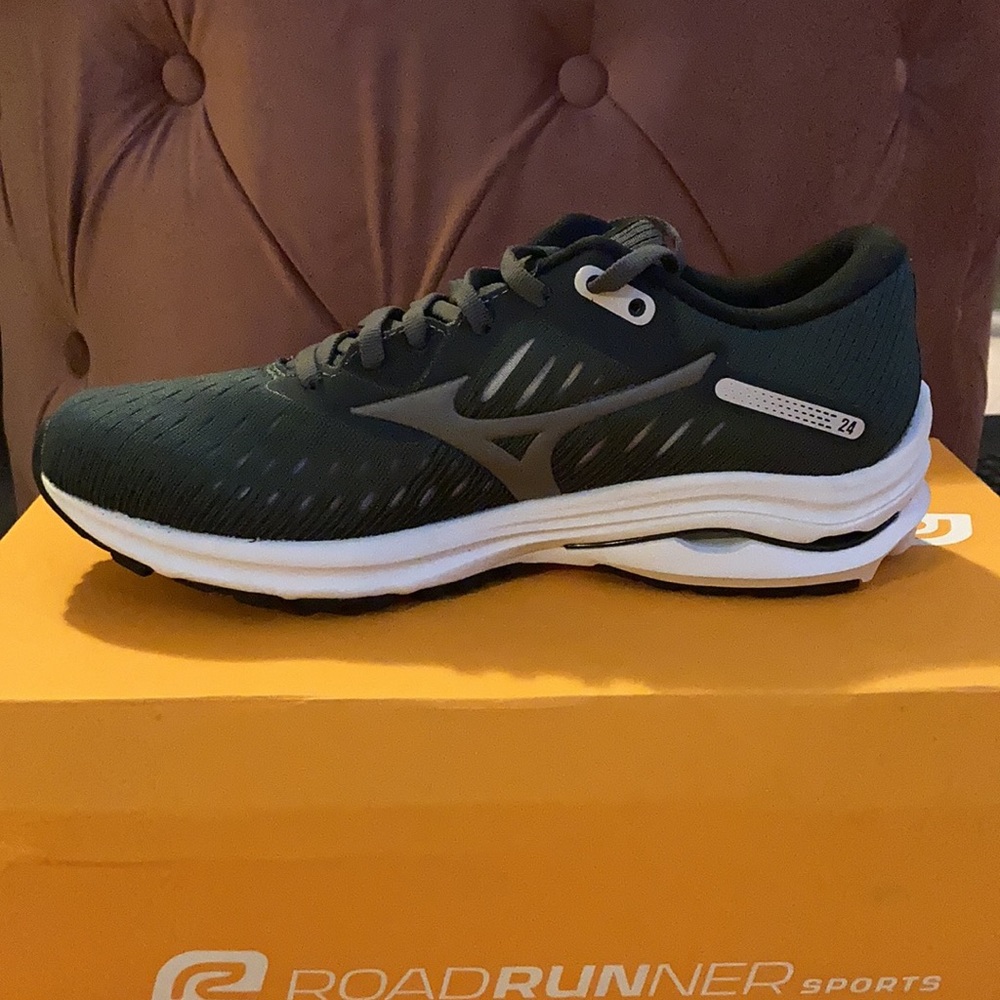 Mizuno Running Shoes